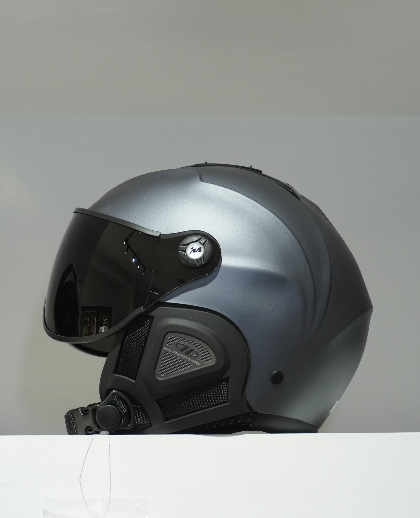 CASCO MIVIDA REWIND VISOR TITANIO